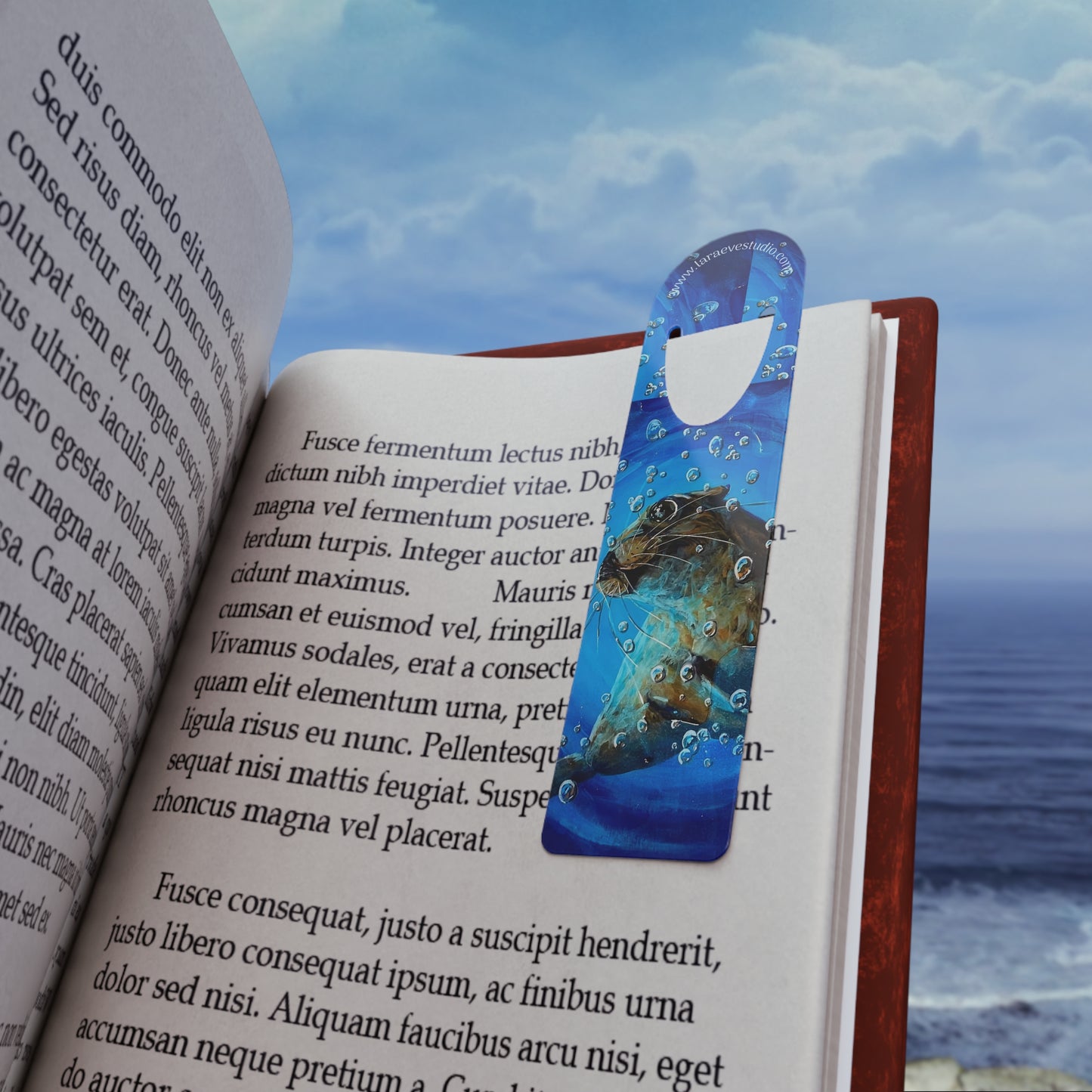 Sea lion Splash Bookmark — Metal Magnetic Bookmark with Underwater Sea Lion Design